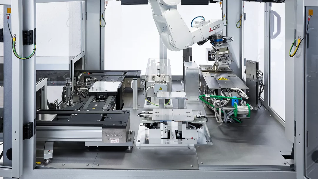 IW1 S151 RO Interior